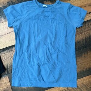 Athleta Kids Blue Short Sleeve Tee